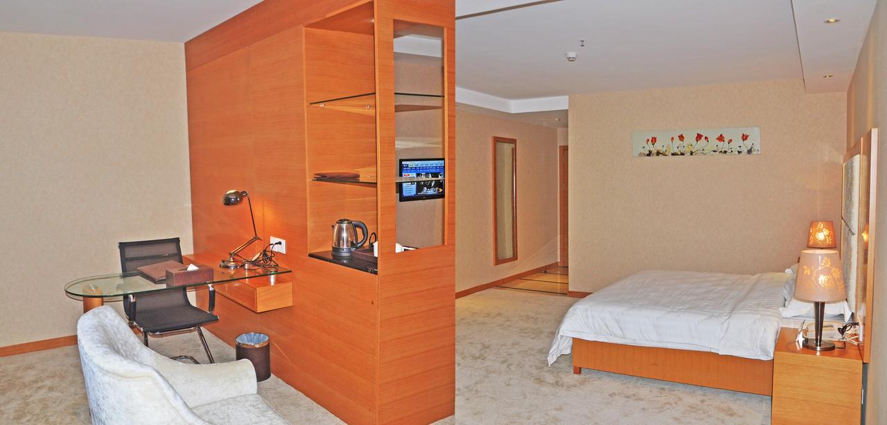 Shenzhen Huamao Aviatic Hotel Exterior photo